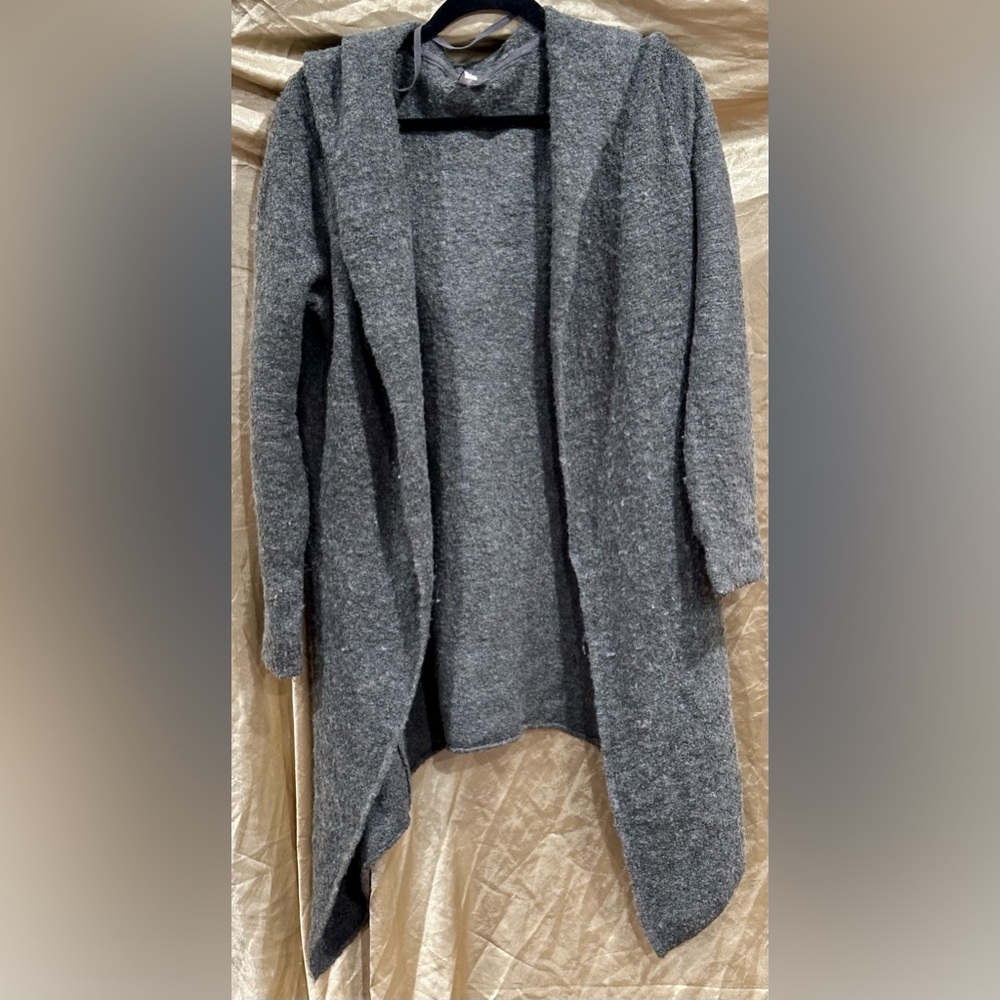 H&M Divided Soft Gray Knit Top